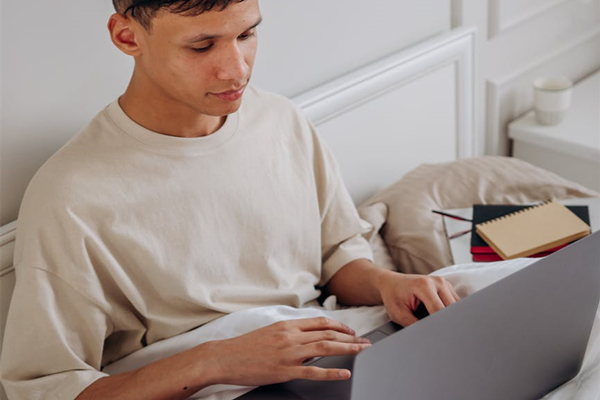 淘宝学美工怎么样？美工有前途吗？