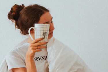 淘宝卖家服务分下降可以改吗？怎么提高？