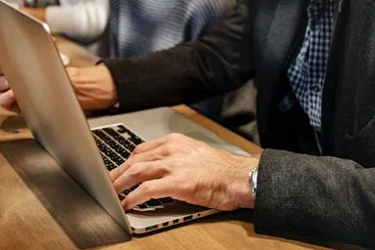 如何获取宝贝标题关键字？如何做标题？