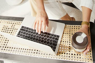 天猫医疗器械专营店能信吗？需要看什么手续？