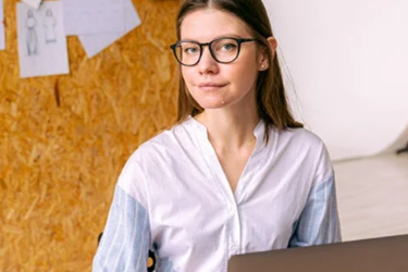 淘宝店铺可以发布几个类目？可以选类目吗？