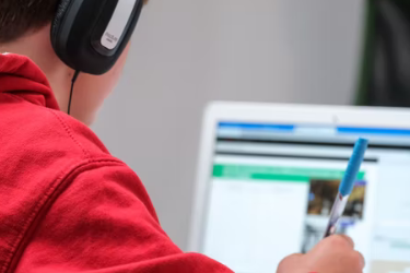 淘宝发布短视频保护有什么特点？开通要求