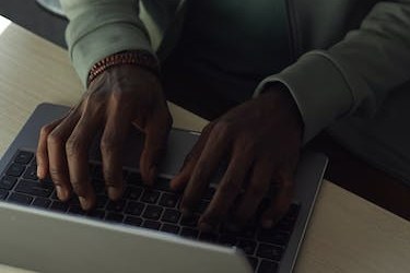 做阿里巴巴要学什么？阿里巴巴好做吗现在？