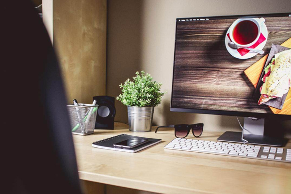 天猫货不对怎么处理？邮费谁承担？