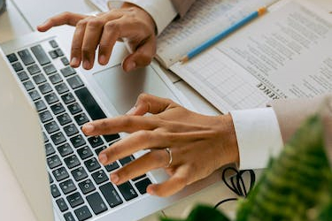 电商客服做了10天后悔了为什么？值得入坑吗？