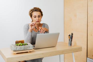 淘宝直播养号一天播几个小时？淘宝直播播几小时比较好？