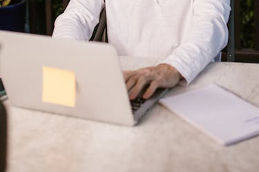 1688大牌口红几十块钱可信吗？口红怎么那么便宜？