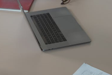 淘宝客服提成能有2000吗？工资一般怎么给啊？