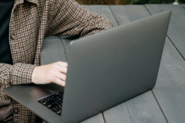 注册谷歌账号需要什么？如何拥有谷歌账号？