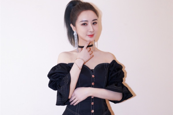 薇娅的淘宝店叫什么？薇娅直播卖的东西好吗？