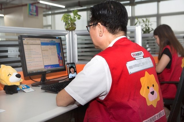 苏宁易购的服务电话多少？假如要退货该怎么处理？
