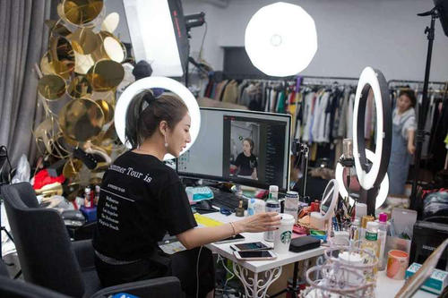 薇娅直播间东西靠谱吗？直播有哪些优势？